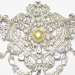 Broach worn by the Good Witch in Wizard of Oz