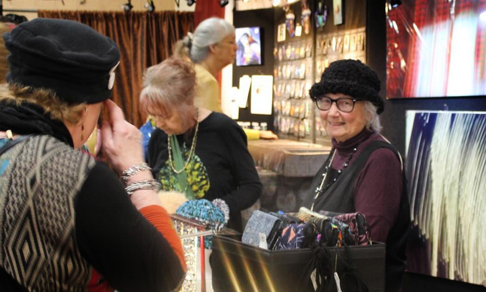 Artazan Handcraft Market photo