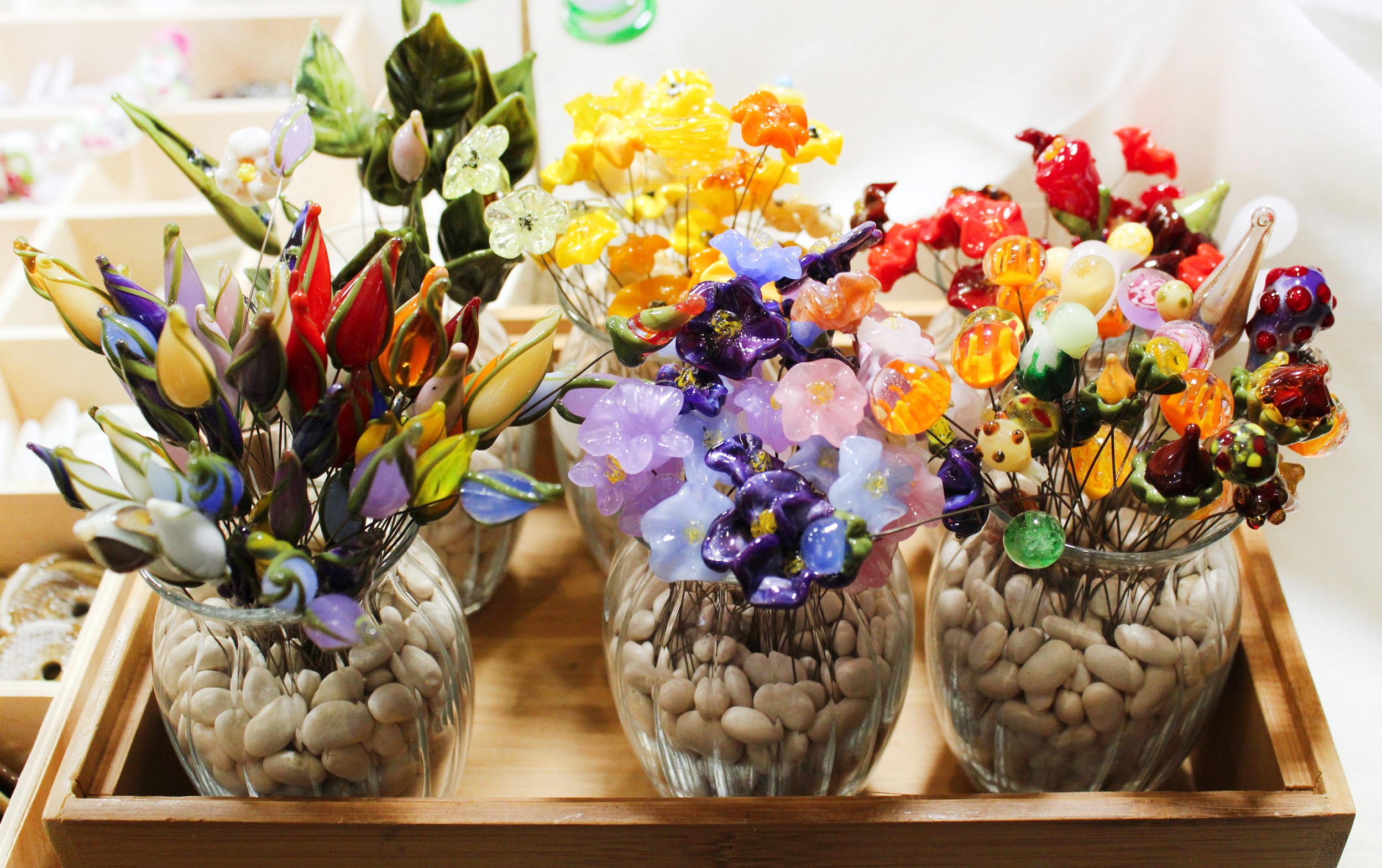 Artisan work at a Garan-Beadagio show