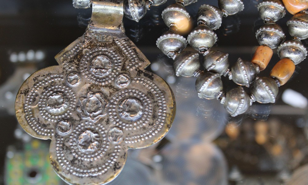 Antique Jewelry from Ethnic Embellishments 